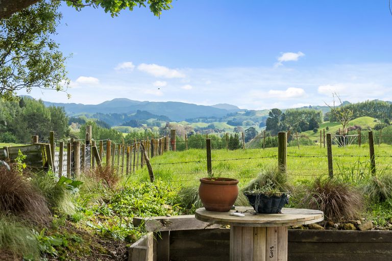 Photo of property in 954 Whirinaki Valley Road, Ngakuru, Rotorua, 3077