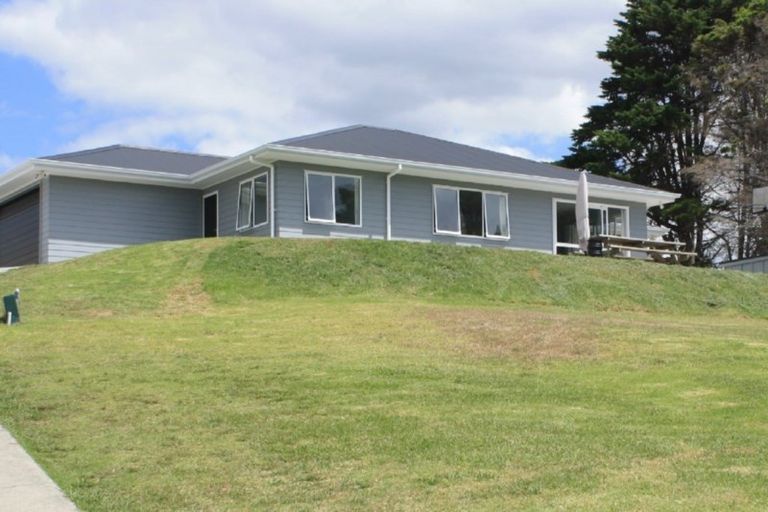 Photo of property in 12 Kuaka Crescent, Mangawhai, 0505