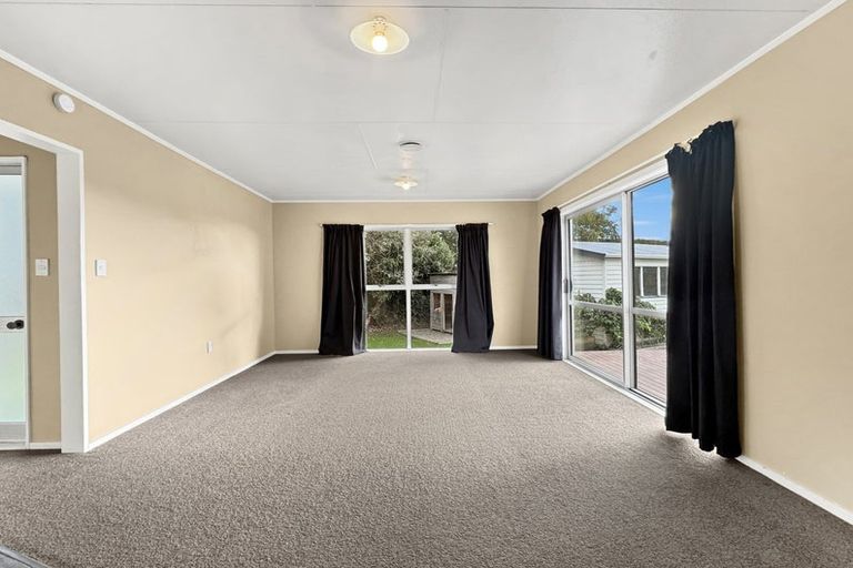 Photo of property in 97 Benmore Avenue, Cloverlea, Palmerston North, 4412