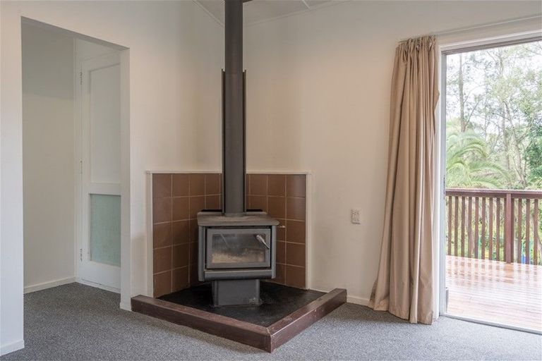 Photo of property in 20 Derrick Road, Kawakawa, 0210