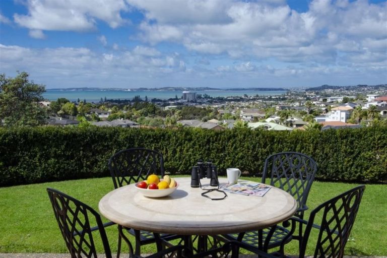 Photo of property in 64 Waldorf Crescent, Orewa, 0931