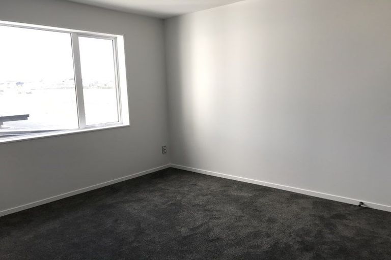 Photo of property in 18 Colonial Drive, Silverdale, 0932