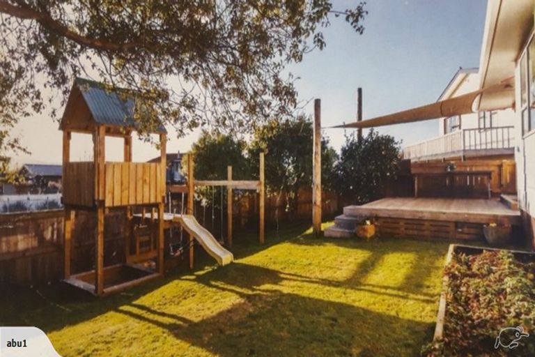 Photo of property in 24 Richmond Avenue, Richmond Heights, Taupo, 3330