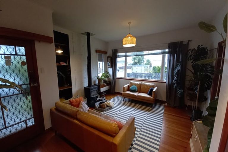 Photo of property in 1 Fair Crescent, Feilding, 4702