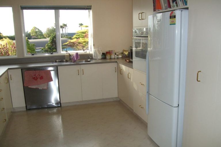 Photo of property in 2/2 Busby Place, Havelock North, 4130