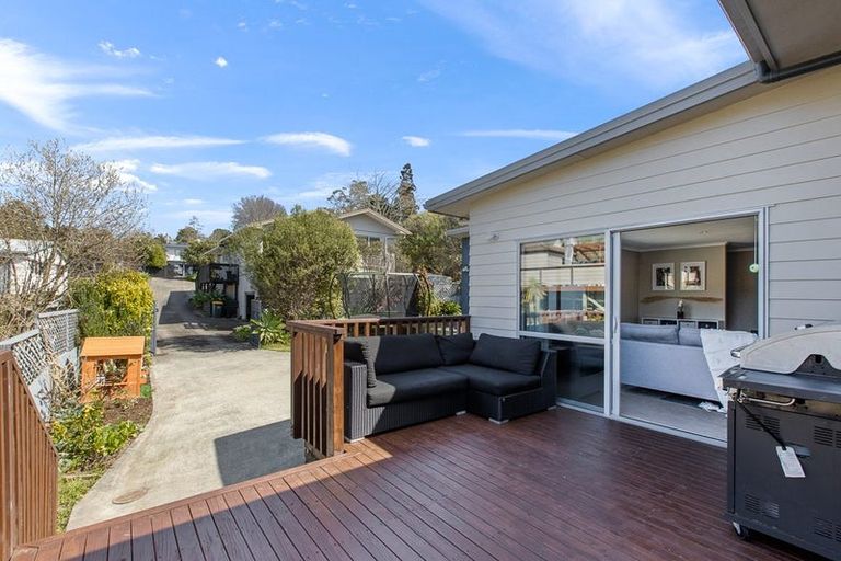 Photo of property in 57a Gledstane Road, Stanmore Bay, Whangaparaoa, 0932