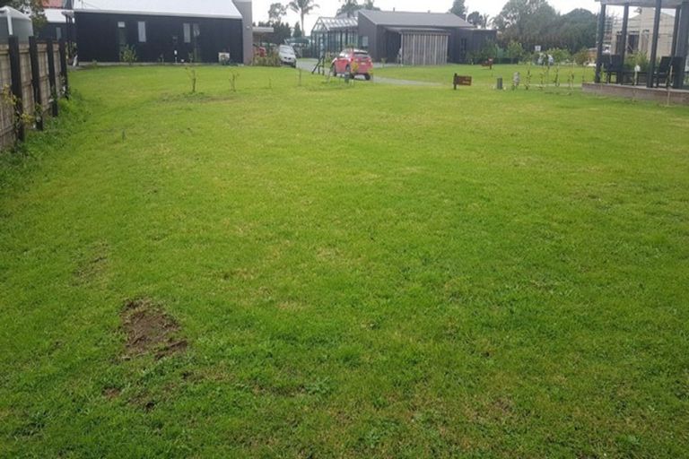 Photo of property in 13 Citrus Place, Mangawhai, 0505