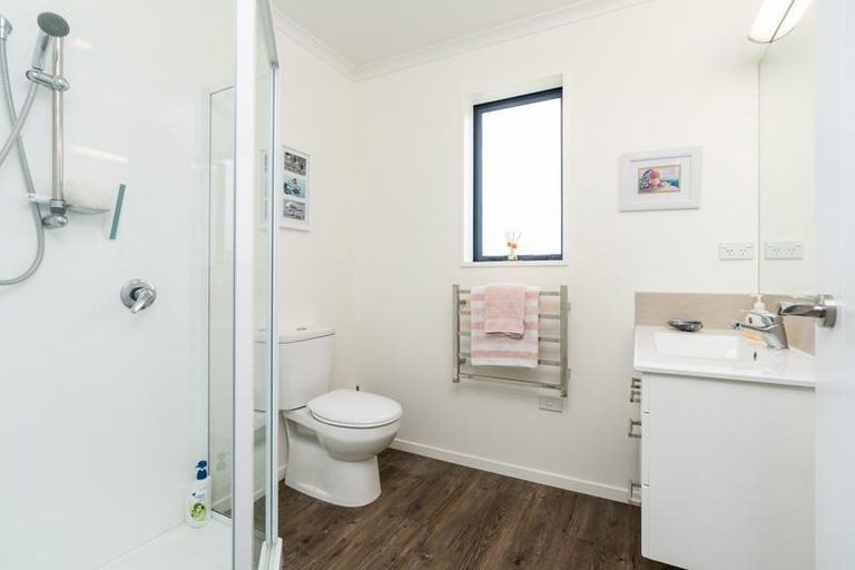 Photo of property in 25 Johnson Point Road, Waipu, 0582