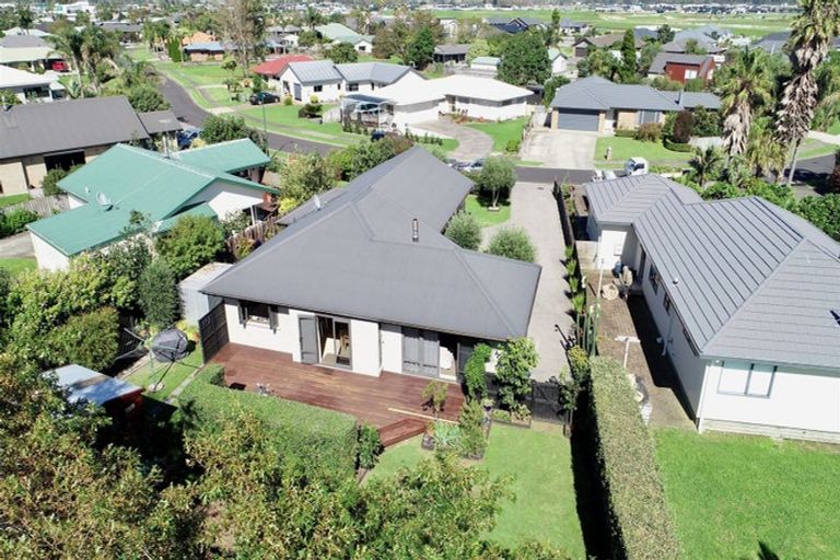 Photo of property in 16 Protea Crescent, Whitianga, 3510