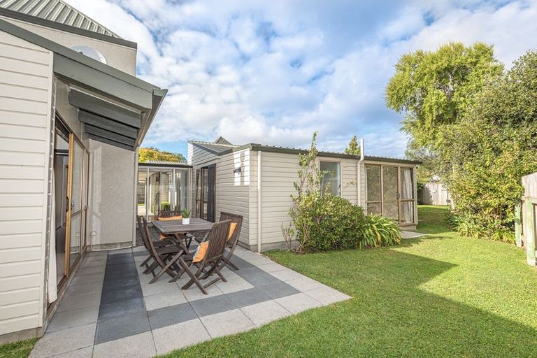 Photo of property in 56 Parsons Street, Saint Johns Hill, Whanganui, 4501