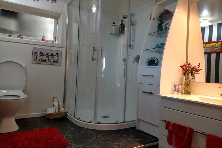 Photo of property in 9 Moana Road, Plimmerton, Porirua, 5026