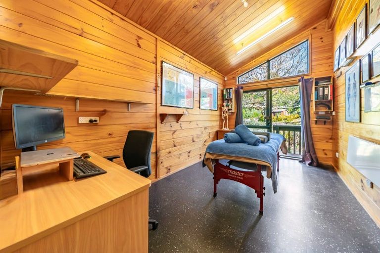 Photo of property in 19 Carlow Grove, Birchville, Upper Hutt, 5018