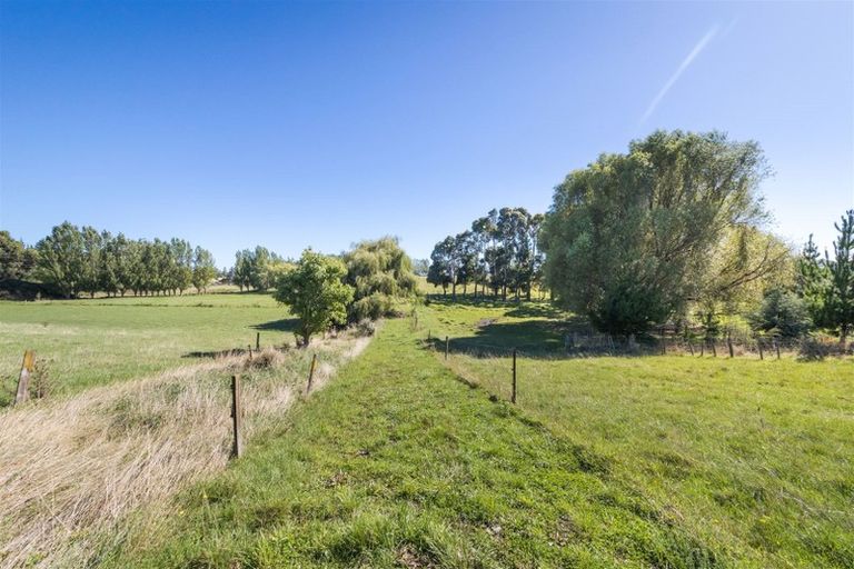 Photo of property in 1692 State Highway 3, Awahuri, Palmerston North, 4479