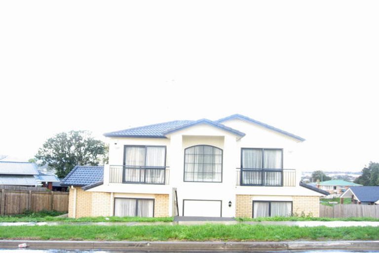 Photo of property in 54 Saralee Drive, Manurewa, Auckland, 2105