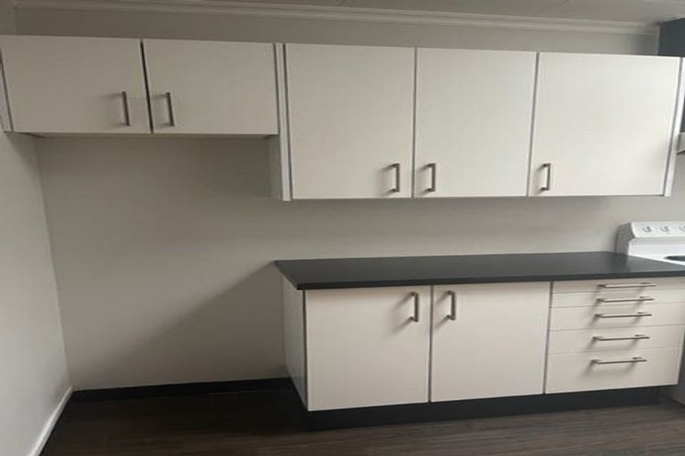 Photo of property in 2/30 Whitley Avenue, Ebdentown, Upper Hutt, 5018