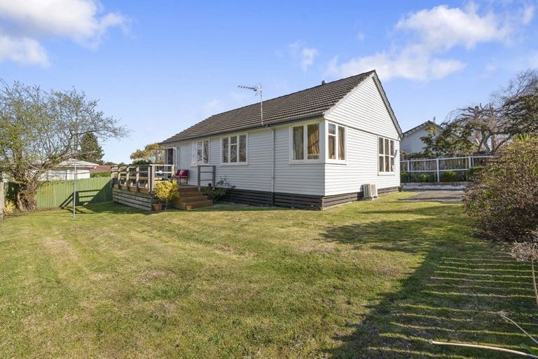 Photo of property in 16 Ross Road, Western Heights, Rotorua, 3015