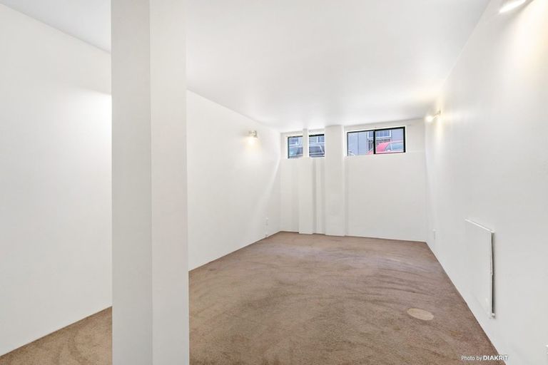 Photo of property in 10/5 Hopper Street, Mount Cook, Wellington, 6011