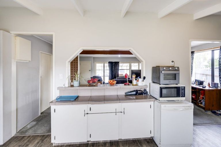 Photo of property in 20 Warwick Crescent, Taradale, Napier, 4112