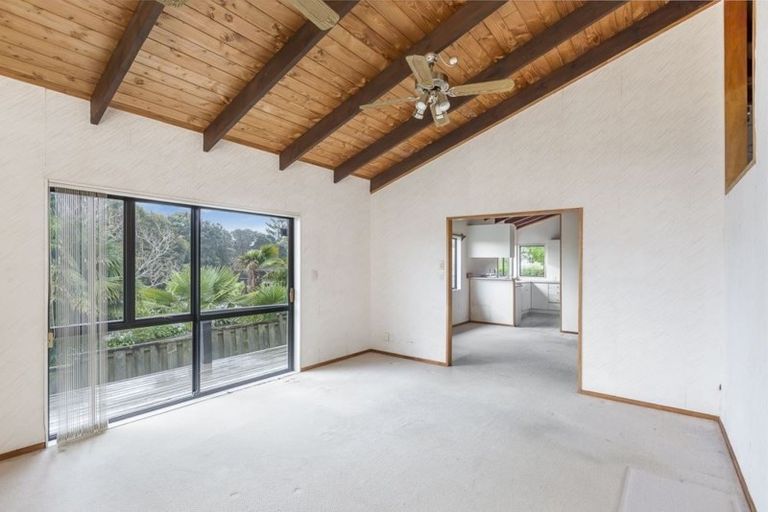 Photo of property in 2/541 Hibiscus Coast Highway, Hatfields Beach, Orewa, 0931