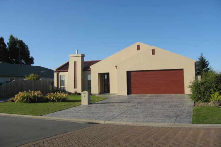 Photo of property in 8 Craigieburn Street, Darfield, 7510