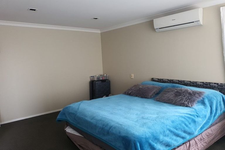 Photo of property in 8 Baverstock Road, Flat Bush, Auckland, 2016