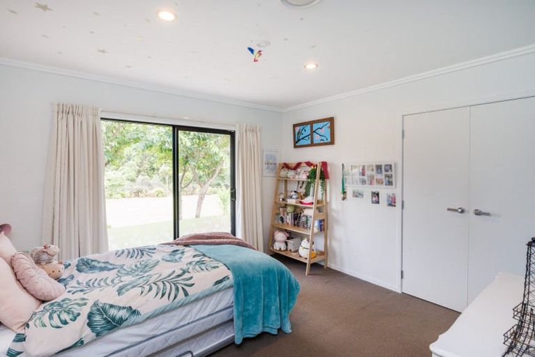 Photo of property in 50 Kingsdale Park Drive, Aokautere, Palmerston North, 4471