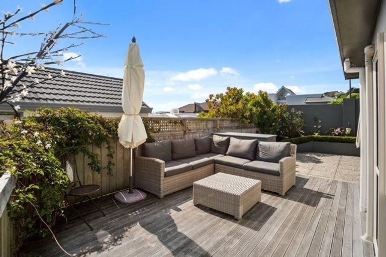 Photo of property in 9 Dornoch Place, Papakowhai, Porirua, 5024