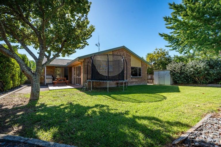 Photo of property in 215 Pukete Road, Pukete, Hamilton, 3200