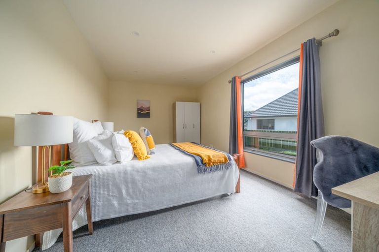 Photo of property in 54 Amesbury Drive, Churton Park, Wellington, 6037