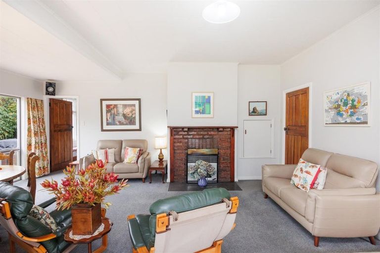 Photo of property in 68 Skerman Street, Marton, 4710