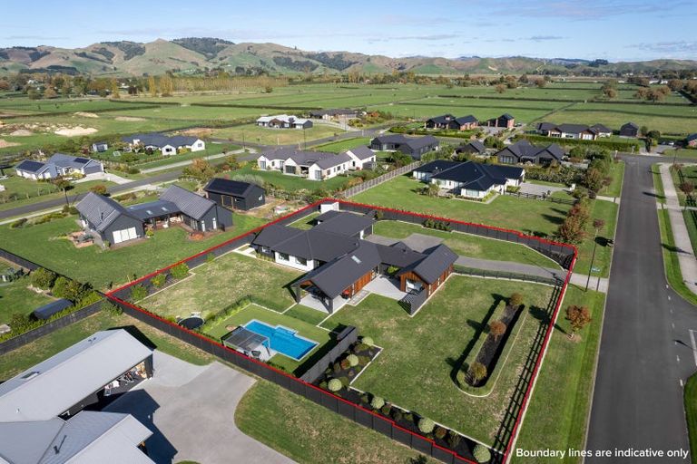 Photo of property in 83 Sunline Drive, Leamington, Cambridge, 3432