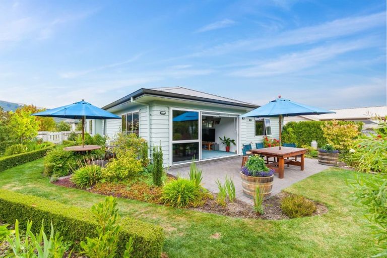 Photo of property in 39 Pukeko Way, Kinloch, Taupo, 3377