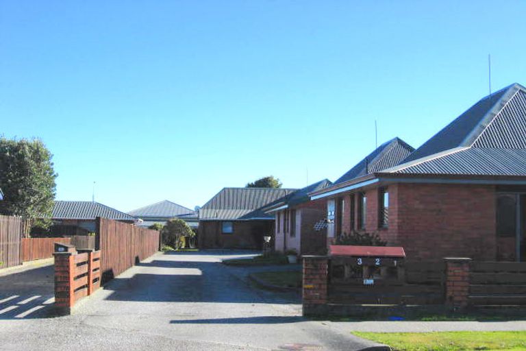 Photo of property in 1/128 Shakespeare Street, Greymouth, 7805