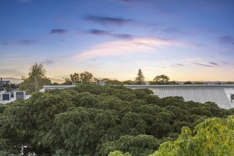 Photo of property in 325/26 Morningside Drive, Morningside, Auckland, 1025
