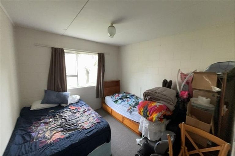 Photo of property in 31 Cumberland Street, Merrilands, New Plymouth, 4312