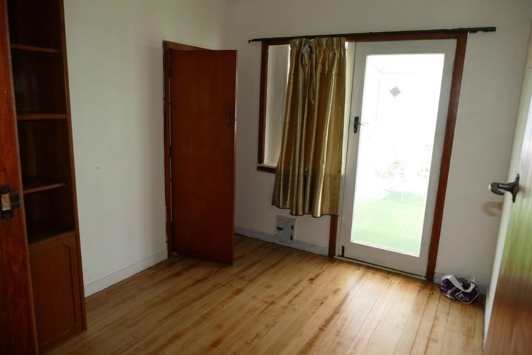 Photo of property in 211 East Coast Road, Castor Bay, Auckland, 0620