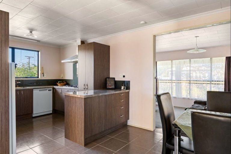 Photo of property in 15 Haldane Street, Elgin, Gisborne, 4010