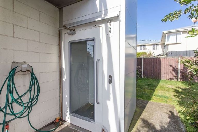Photo of property in 361 Marine Parade, New Brighton, Christchurch, 8061