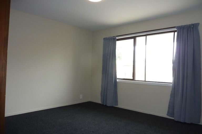 Photo of property in 2/21 Finsbury Street, Islington, Christchurch, 8042
