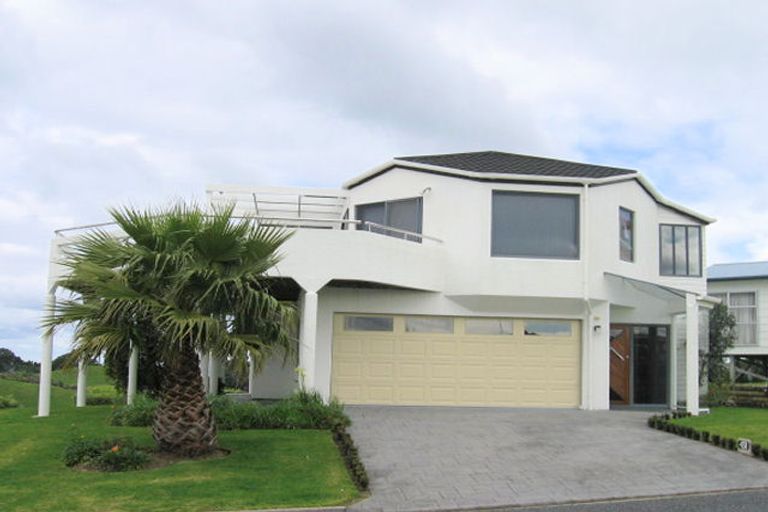 Photo of property in 431 Onemana Drive, Onemana, Whangamata, 3691