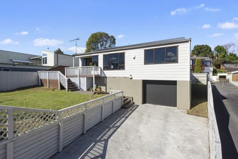 Photo of property in 20 Tupelo Street, Pukete, Hamilton, 3200