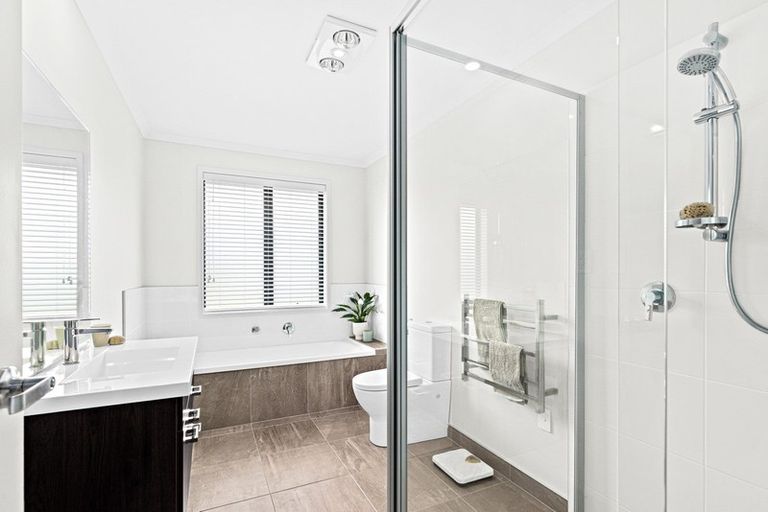 Photo of property in 12 Trevally Place, Snells Beach, 0920