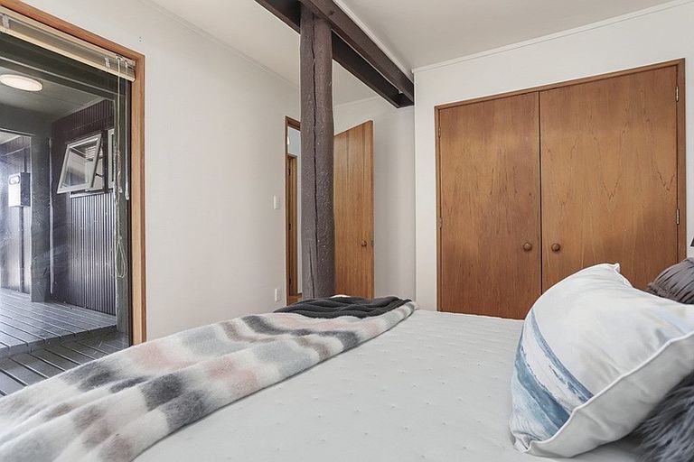 Photo of property in 177 Parker Road, Oratia, Auckland, 0604