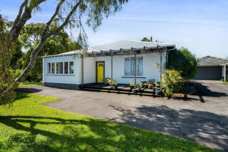 Photo of property in 51 Brois Street, Frankleigh Park, New Plymouth, 4310