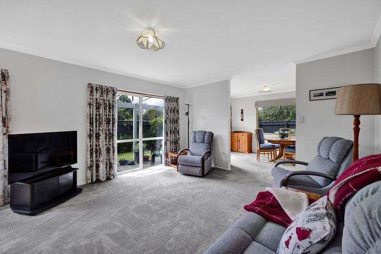 Photo of property in 9b Drake Street, Vogeltown, New Plymouth, 4310