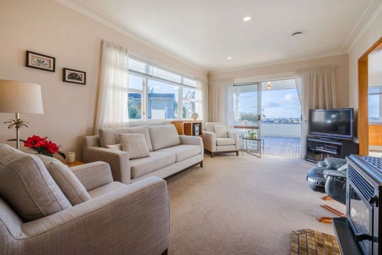 Photo of property in 21 Gilliam Street, New Lynn, Auckland, 0600