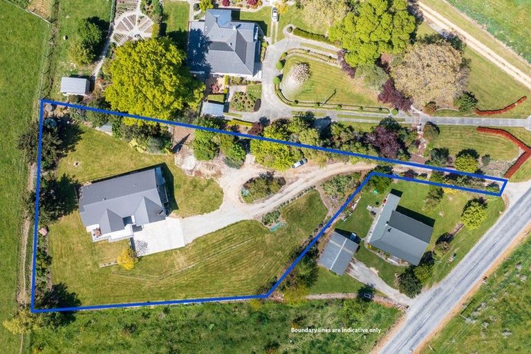 Photo of property in 126 Roxburgh East Road, Roxburgh East, Roxburgh, 9571