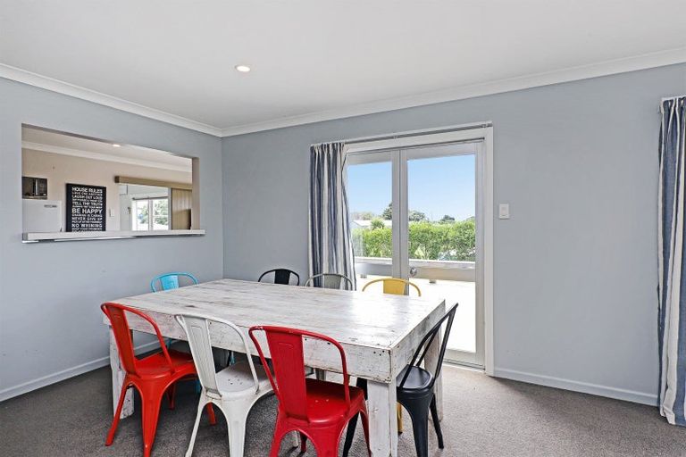 Photo of property in 8 Harper Road, Waimarama, Havelock North, 4294