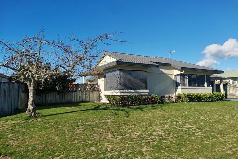 Photo of property in 9 Kingsgate Avenue, Havelock North, 4130