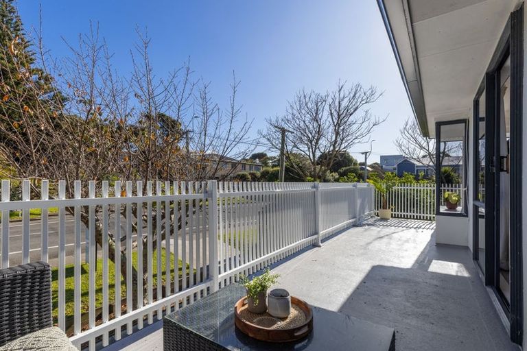 Photo of property in 300 Rosetta Road, Raumati Beach, Paraparaumu, 5032